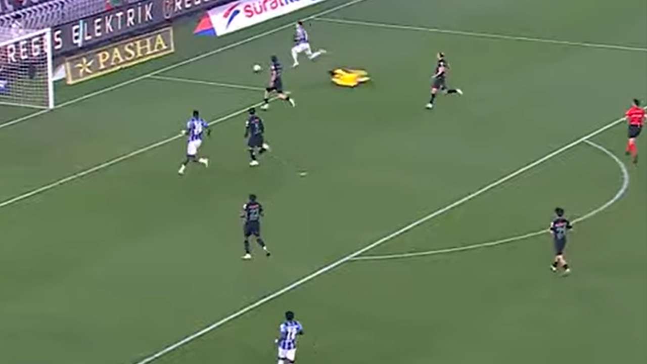 Trabzonspor Konyaspor maçında tartışma bitti: VAR kayıtları yayınlandı