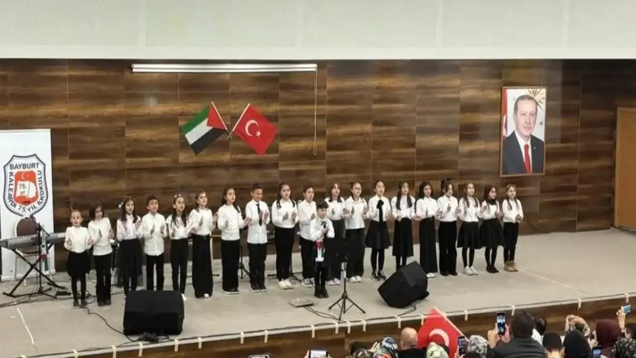 Bayburt’ta öğrencilerden Filistin’e anlamlı destek