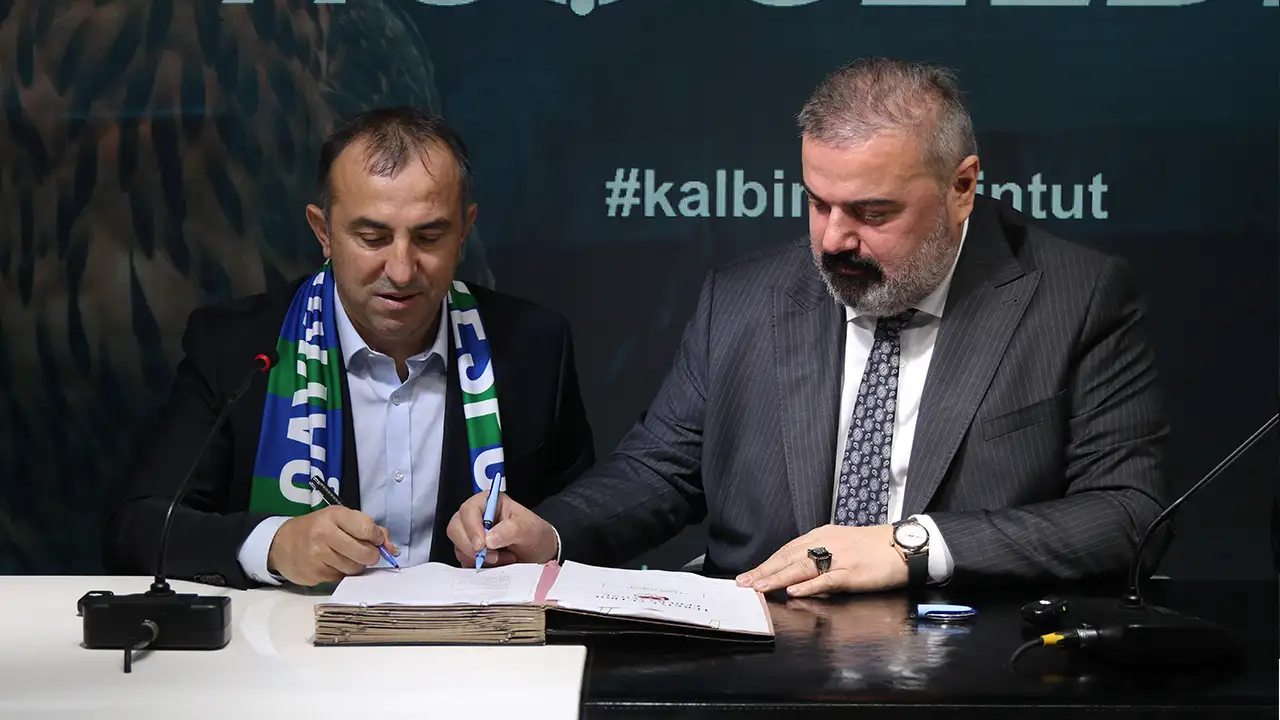 Rizespor'un yeni teknik direktörü imzayı attı
