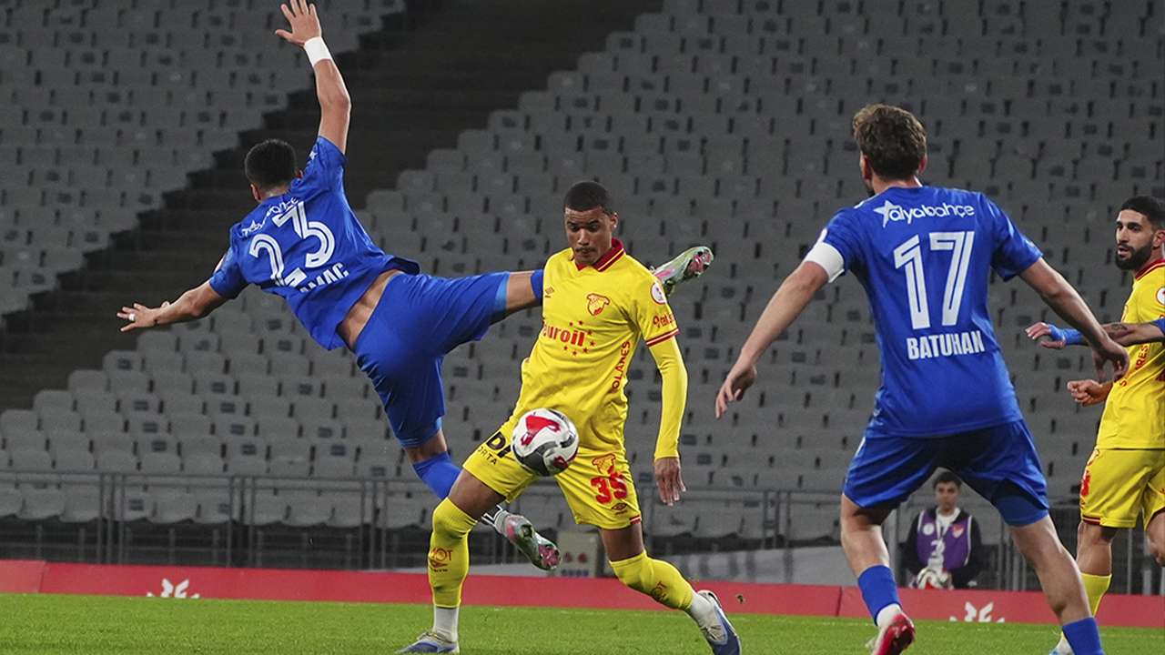 Trabzonspor'un rakibine şok: Elendiler