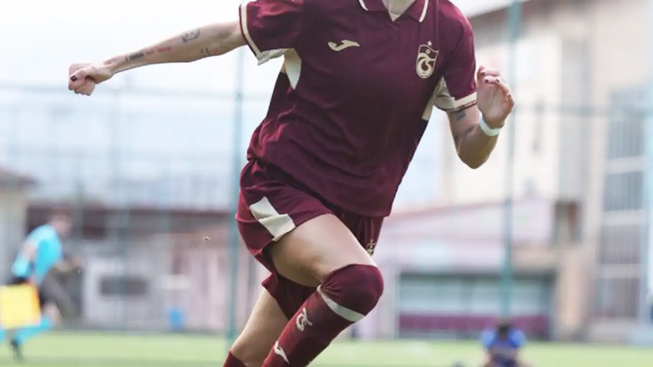 Trabzonspor’un golcü yıldızı Olo’dan samimi itiraflar: “Forvete tesadüfen geçtim, hayatım değişti”