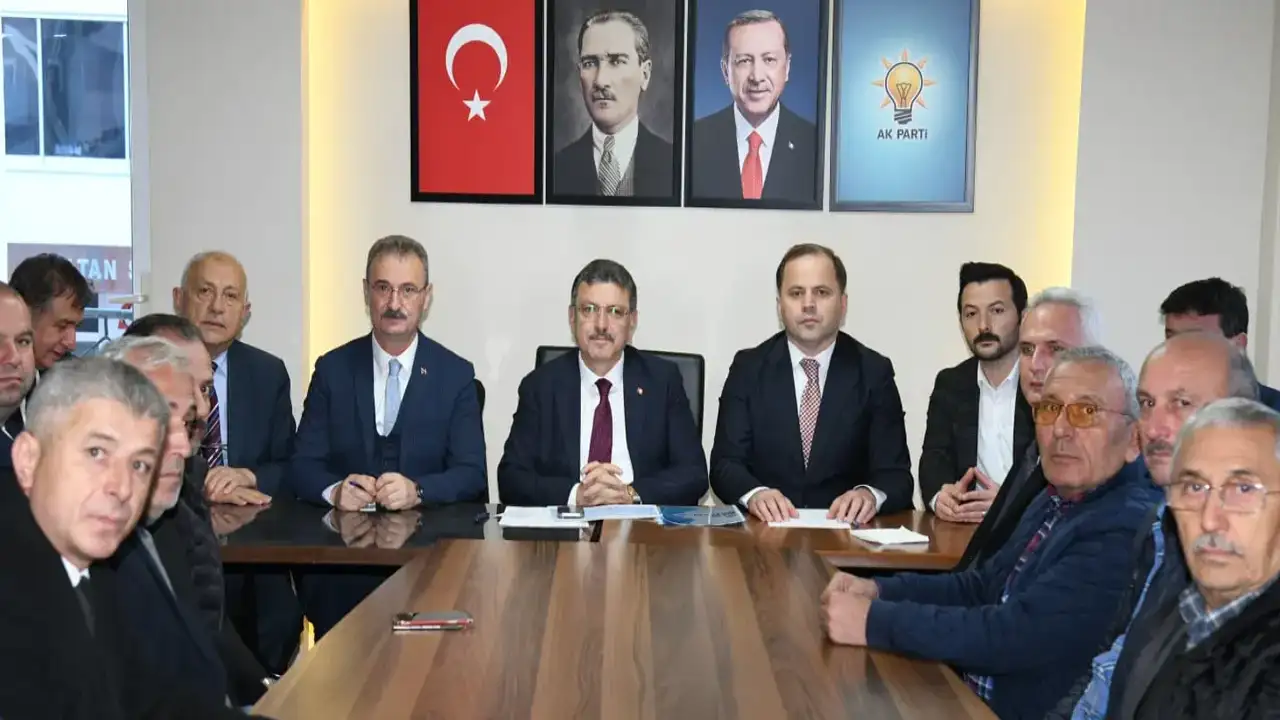 Başkan Genç’ten Şalpazarı muhtarlarına net mesaj: “Ağzımızdan çıkan her sözün takipçisiyiz”