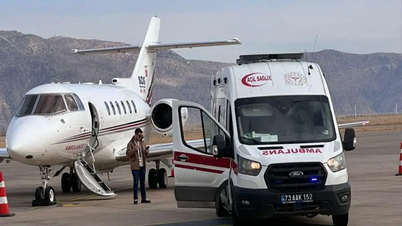 Trabzon’dan kalkan ambulans uçak, Şırnak’taki hastayı Ankara’ya yetiştirdi
