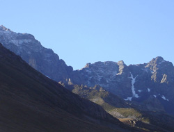 Kaçkarlara mevsimin ilk karı düştü