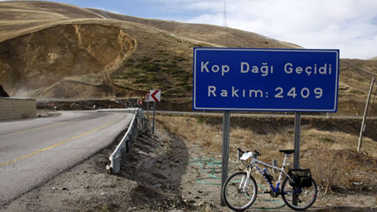 Kop geçidi tarihe karışacak, Trabzon Erzurum hattı kısalıyor