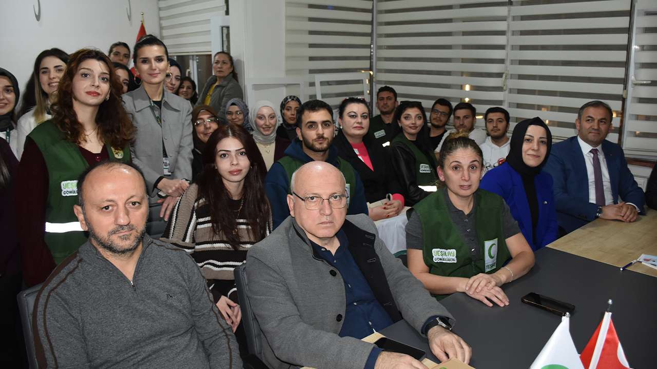 Yeşilay Trabzon şubesi çalışmalarını gönüllülerle paylaştı