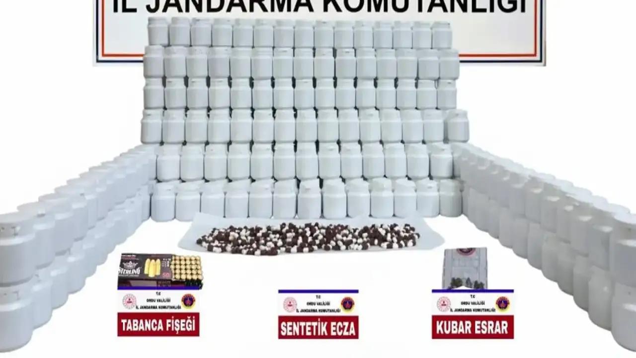 Ordu’da jandarmadan uyuşturucu operasyonu: 17 bin 640 hap ele geçirildi