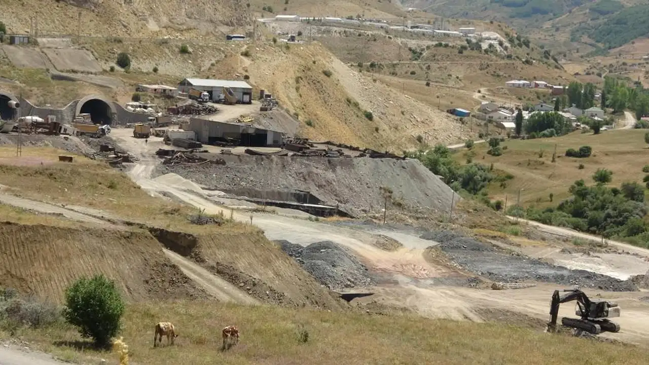 Kop Tüneli 13 yıldır bitmiyor: Sürücüler endişeli, çile büyüyor