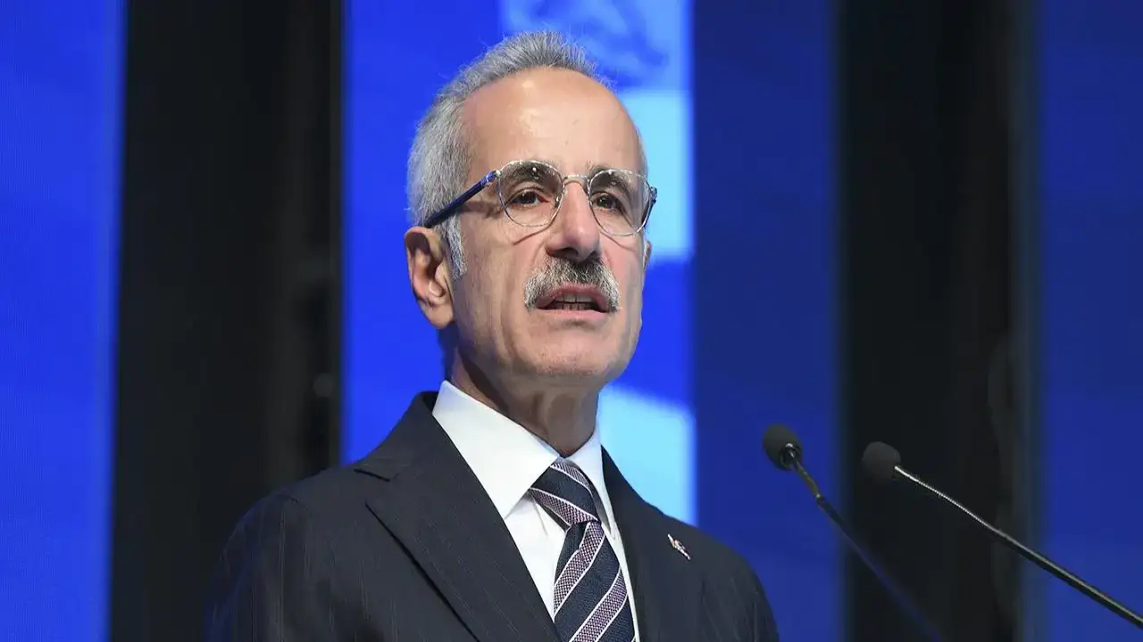 Bakan Uraloğlu açıkladı: "Limanlarda 503 Milyon tonluk 11 aylık performans"