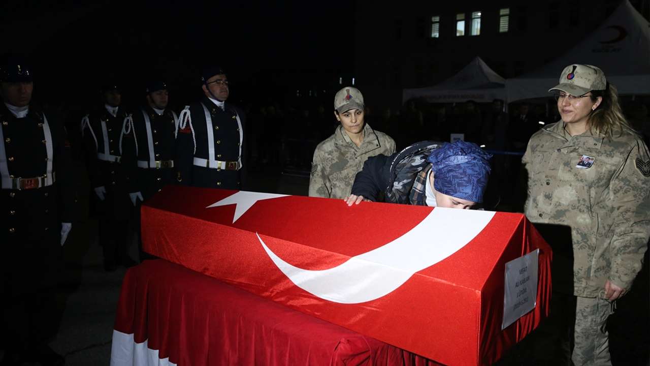 Üsteğmen Ali Kablan şehit oldu: Muş’ta törenle uğurlandı