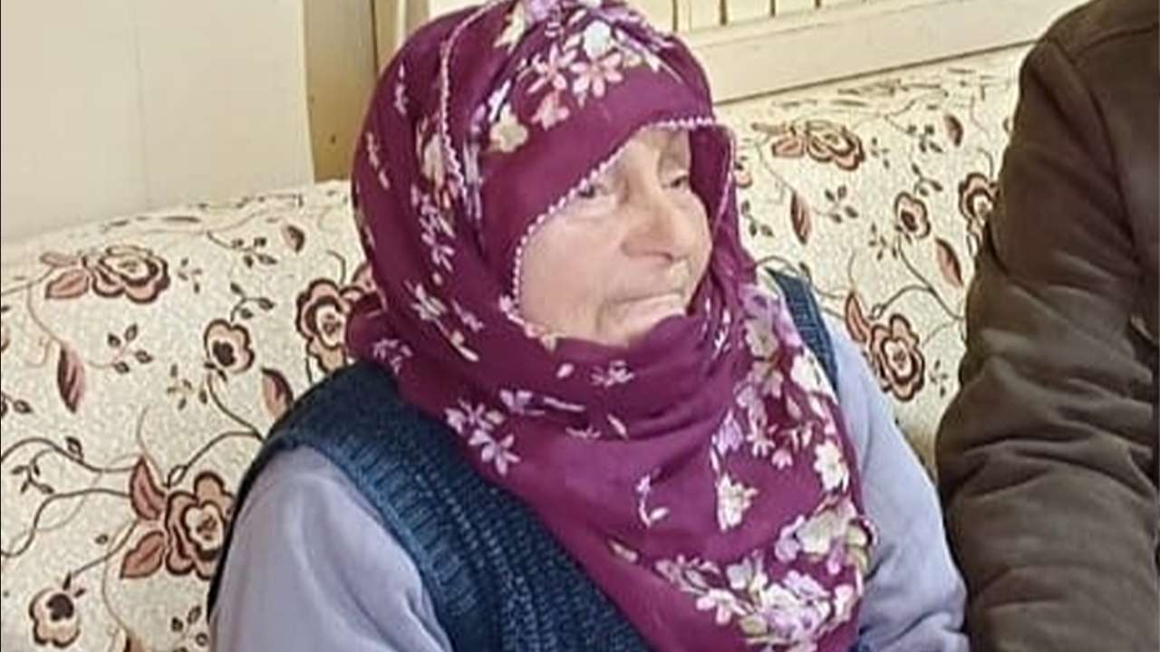 Köy evinde yangın: Yaşlı kadın hayatını kaybetti