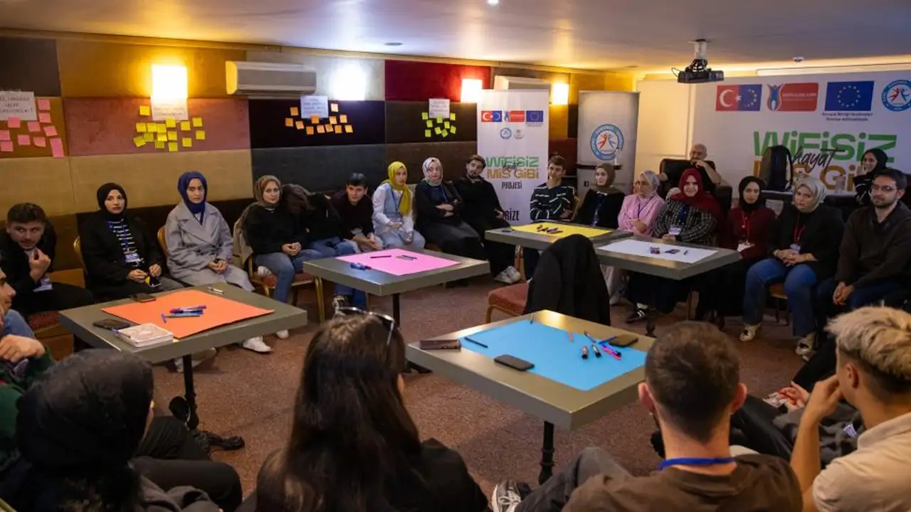 Rize’de 18-30 yaş gençleri için dijital bağımlılık araştırması başlatıldı