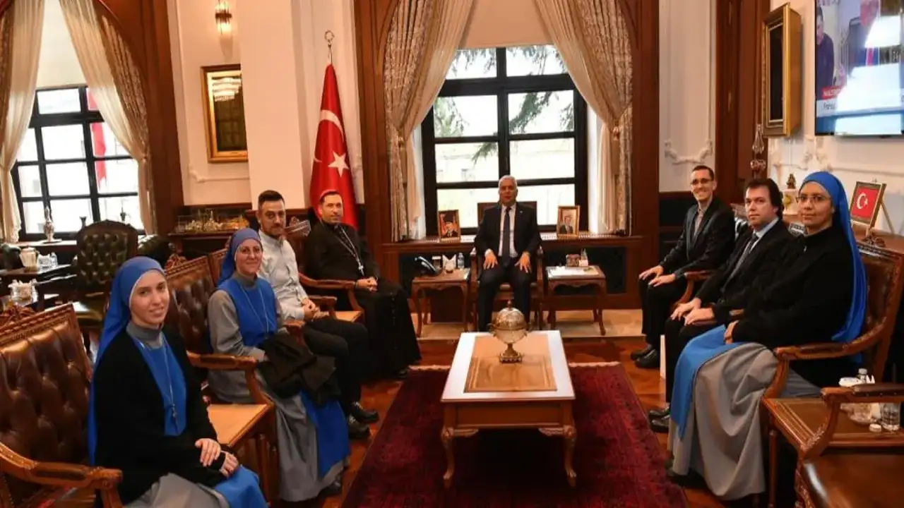 Trabzon Valisi Aziz Yıldırım, Episkopos Antuan Ilgıt’ı makamında ağırladı