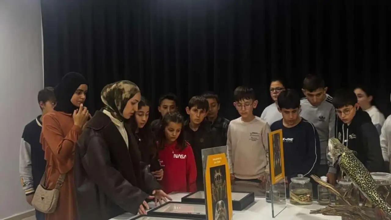 Bayburt Aydıntepe Ortaokulu Öğrencileri Erzurum’da bilimsel incelemeler yaptı