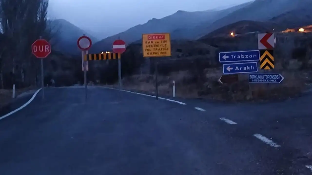 Bayburt’ta kış tedbiri: Kritik geçitler ve köy yolları trafiğe kapandı