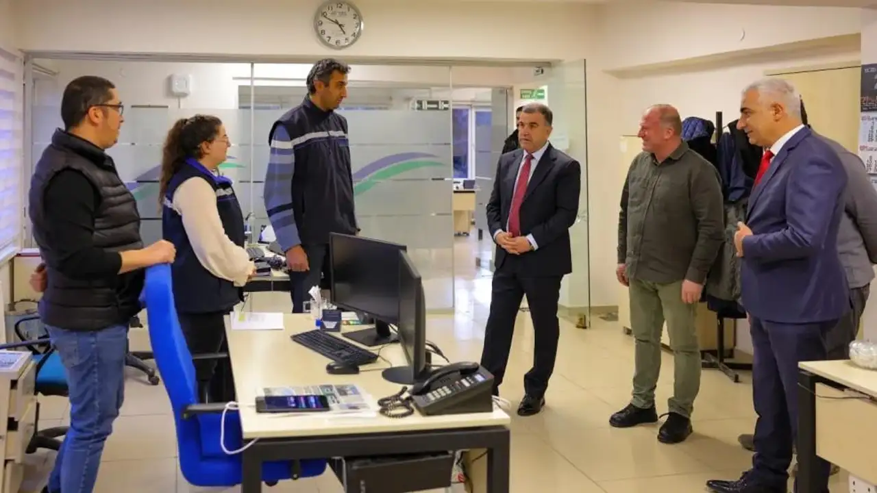 Bayburt’ta enerji altyapısı çalışmaları masaya yatırıldı: Vali Eldivan'dan ziyaret