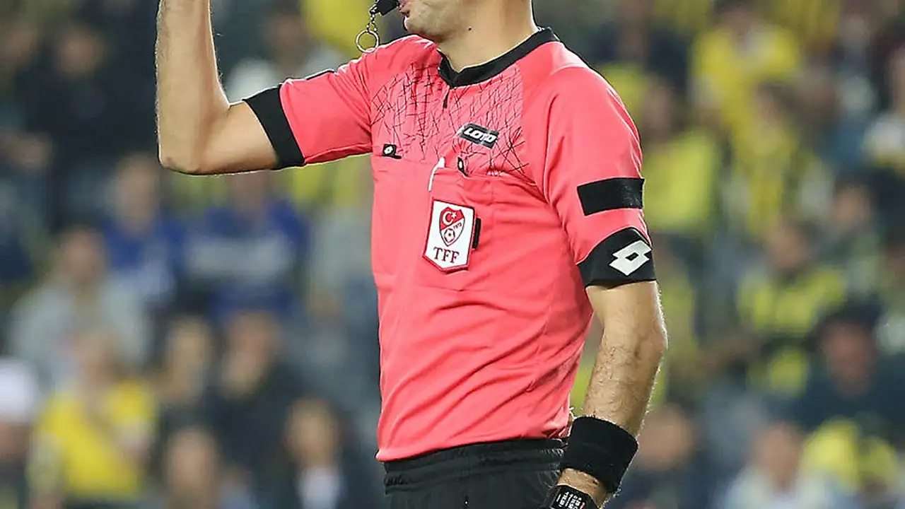 Trabzonspor - Beşiktaş maçı hakemi belli oldu: Kim yönetecek?