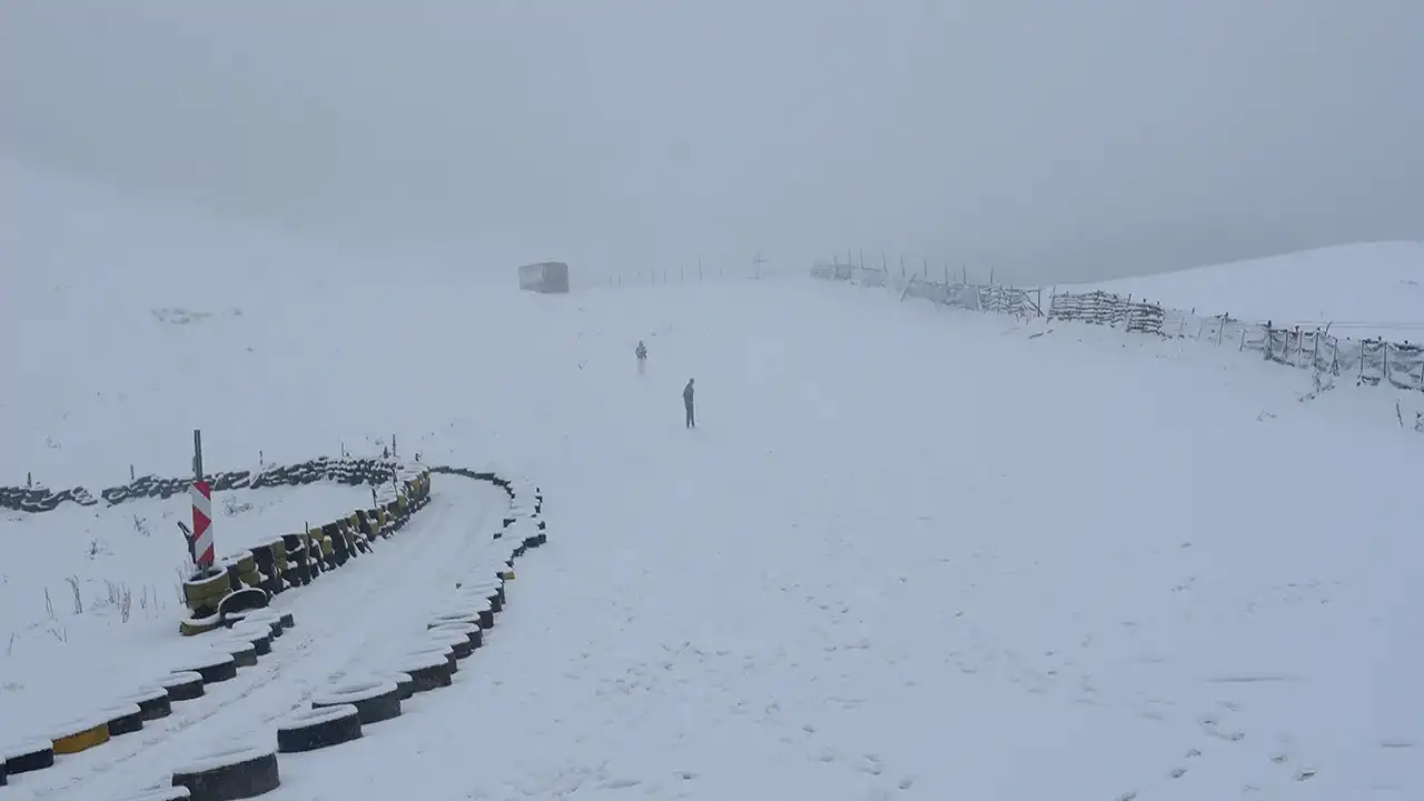 Zigana Dağı beyaza büründü: Hafta sonu hareketlilik bekleniyor