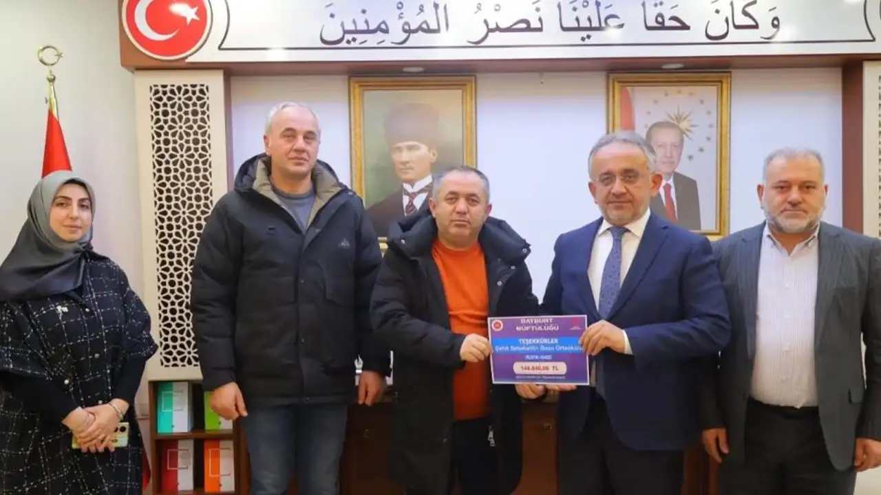 Bayburt’ta öğrencilerden Filistin’e anlamlı destek