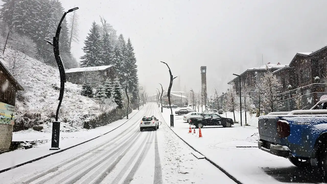Rize Ayder Yaylası ve Artvin Yaylaları beyaza büründü