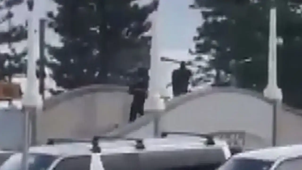 Sydney’de Bondi Plajı’nda silahlı saldırı: 9 ölü, çok sayıda yaralı