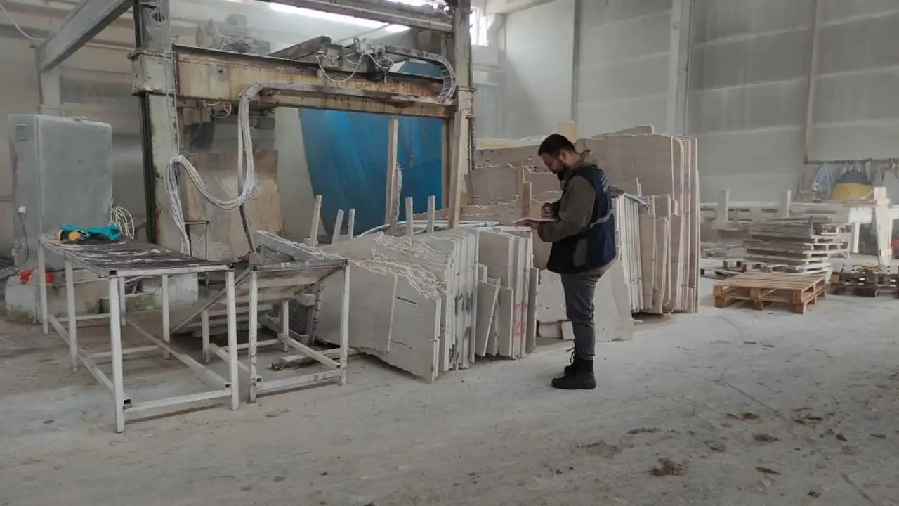 Bayburt’ta PVC ve doğal taş üreticilerine sıkı denetim