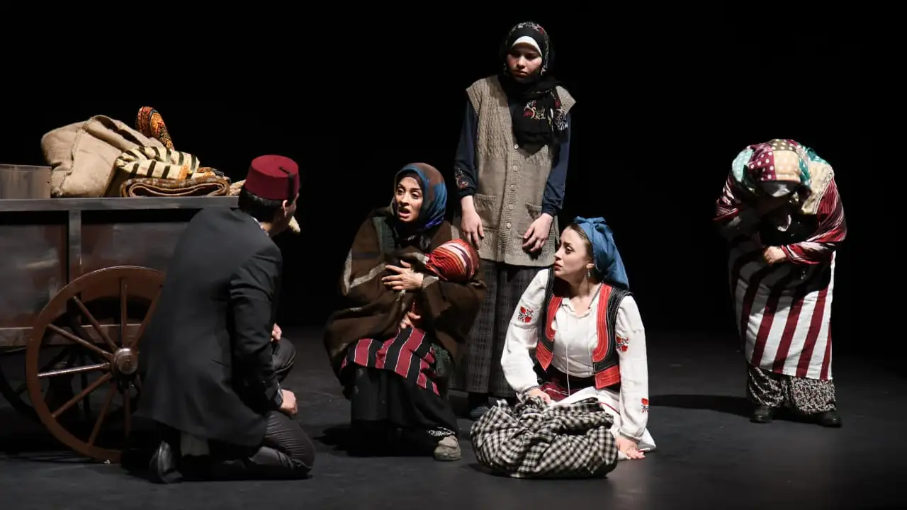 “Trabzon’un Kayıp Yılları: Muhacirlik” Sahneye Taşındı