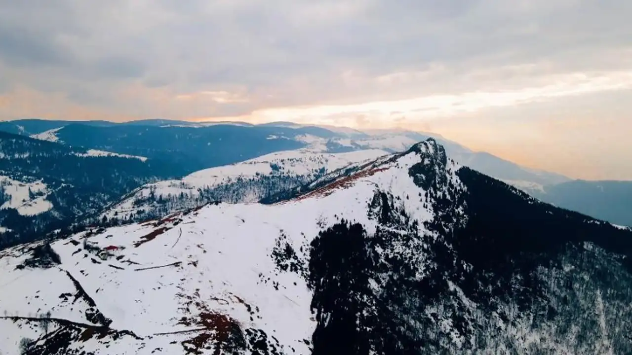 Trabzon yaylarında kartpostallık kış manzaraları