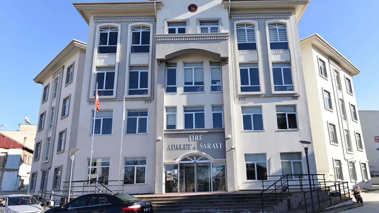 Boşanma davasında ezber bozan hüküm: Kadın eski kocasına nafaka ödeyecek