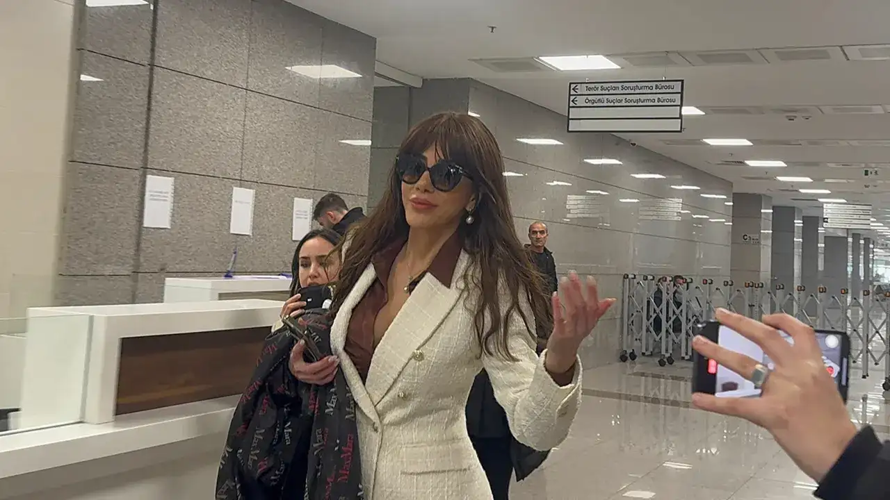 Ela Rümeysa Cebeci kimdir, kaç yaşında, nereli? Spiker Rümeysa Cebeci neden tutuklandı?