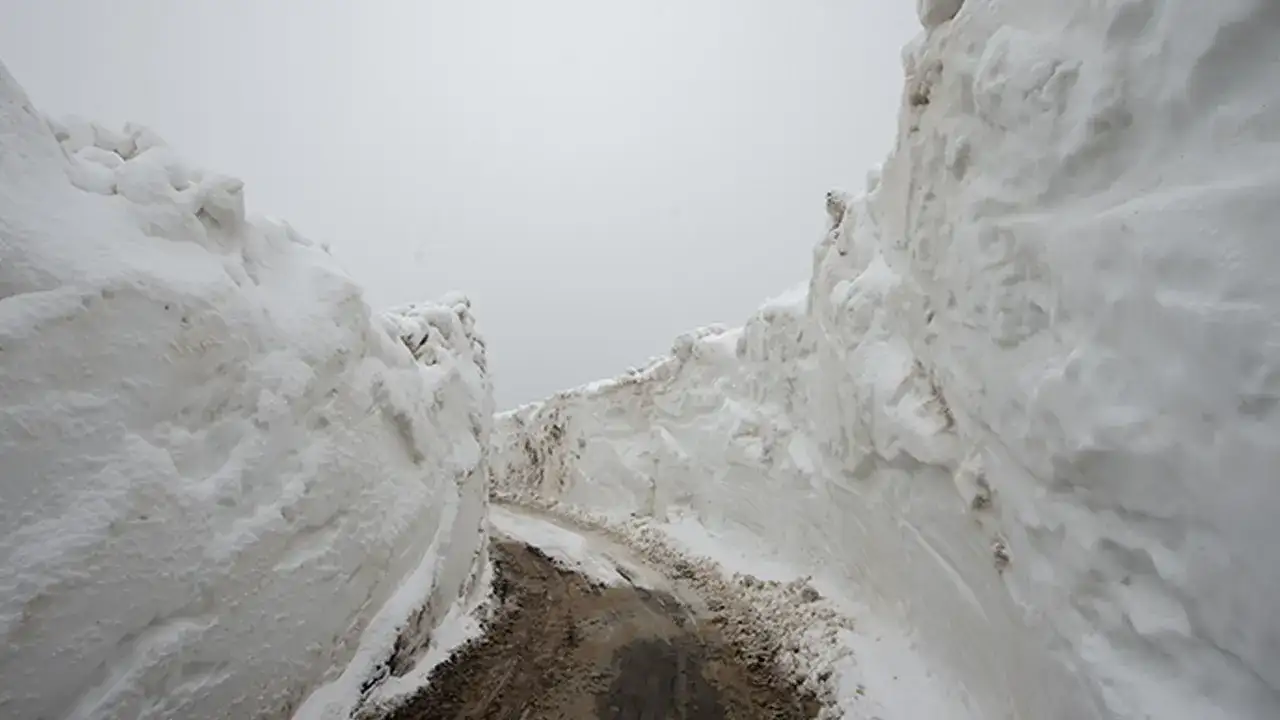 Trabzon’da sürücülere uyarı: Bazı yollar ulaşıma kapandı