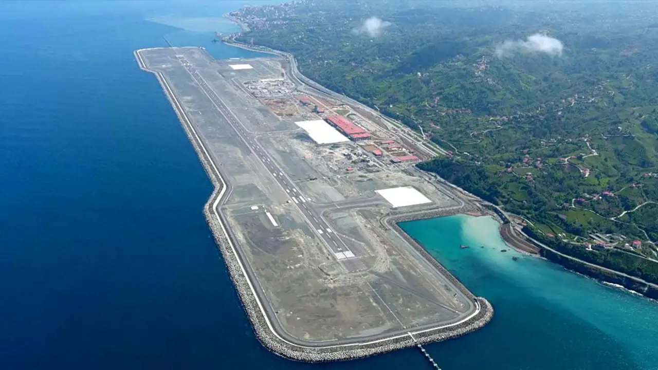 Rize-Artvin Havalimanı kasımda 99 bin yolcu ağırladı