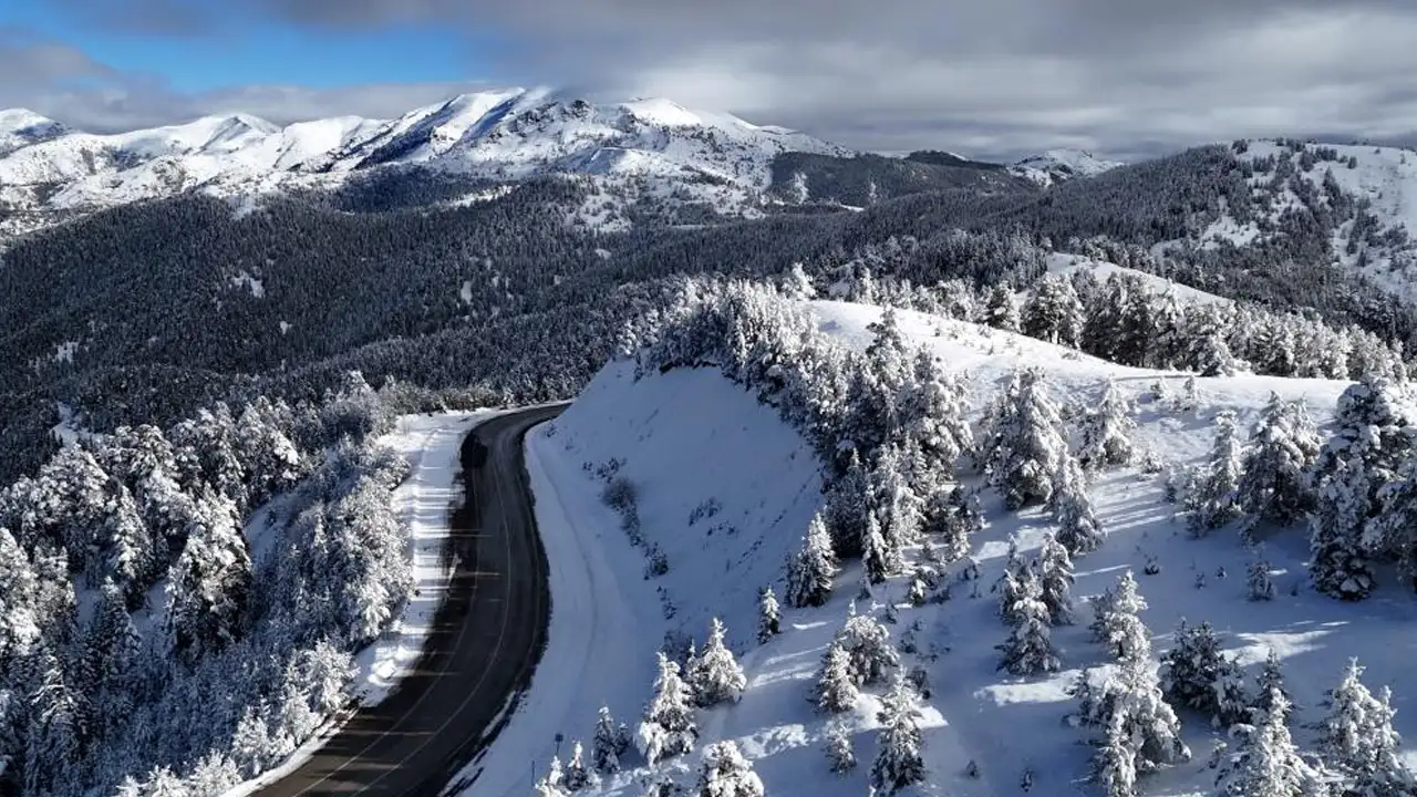 Sürücülerin korkulu rüyası Tersun Dağı’nda görsel şölen: Kartpostallık şölen ortaya çıktı