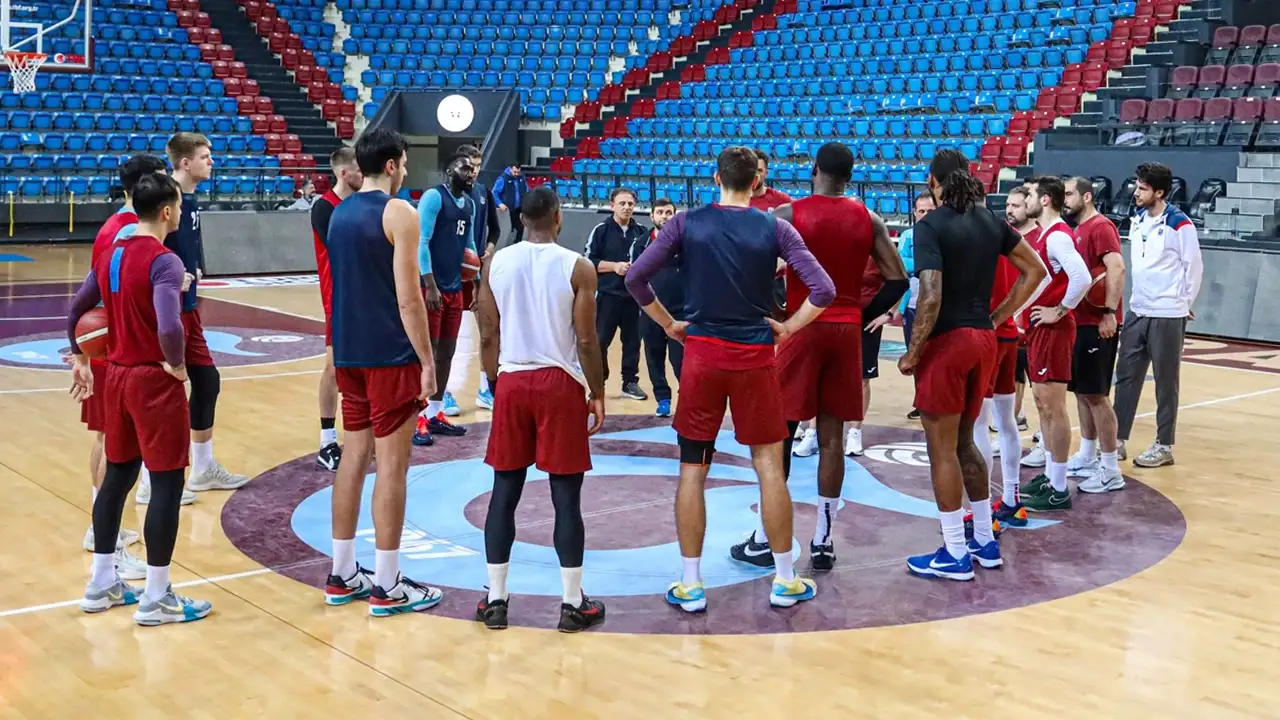 Hayri Gür’de dev randevu: Trabzonspor, Fenerbahçe Beko’yu ağırlıyor