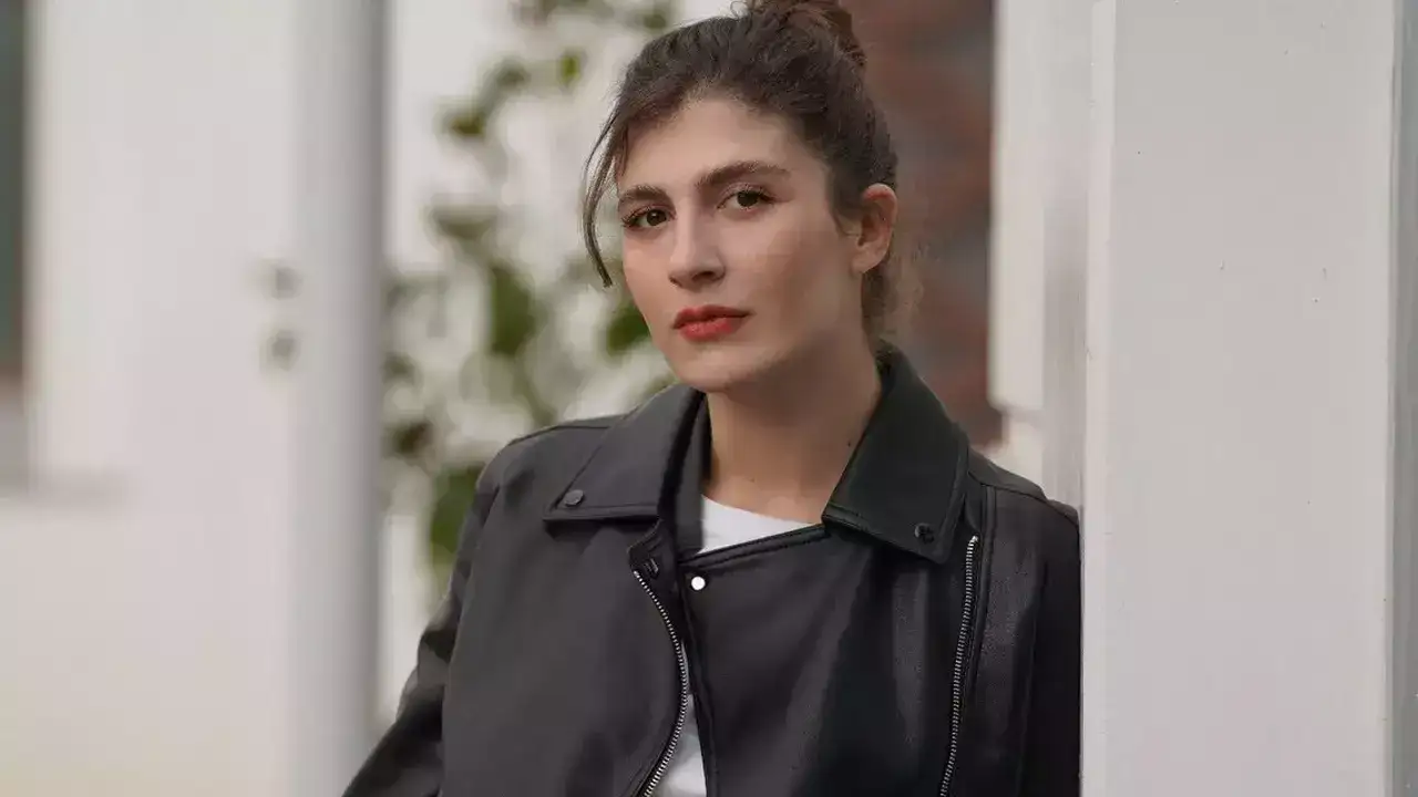 Taşacak Bu Deniz Feride Kimdir? Naz Çağla Irmak Kaç Yaşında, Nereli?