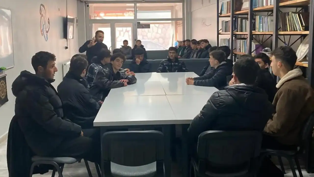 Bayburt’ta lise öğrencileri Gençlik Buluşması’nda bir araya geldi