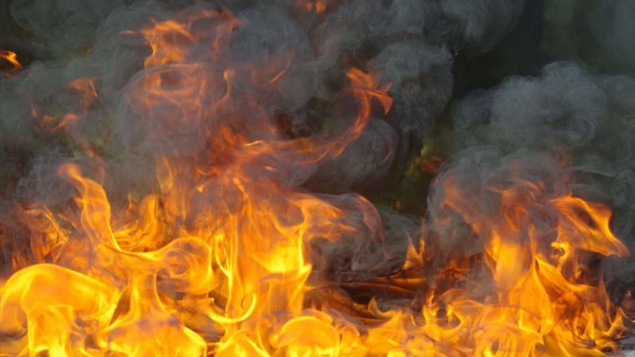 Trabzon’da iş yeri alevlere teslim oldu: 3 Kişi hastanelik oldu