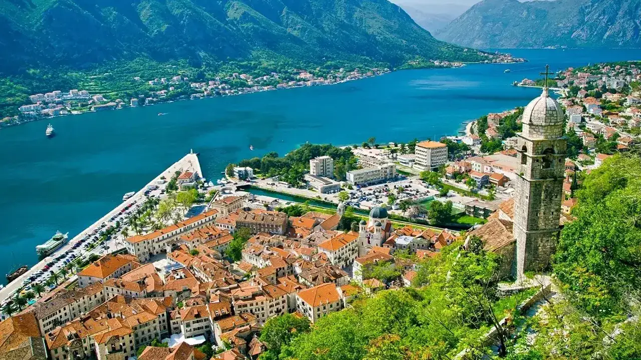 Karadağ’dan vizesiz seyahat kararı: Süre 30 günle sınırlandı