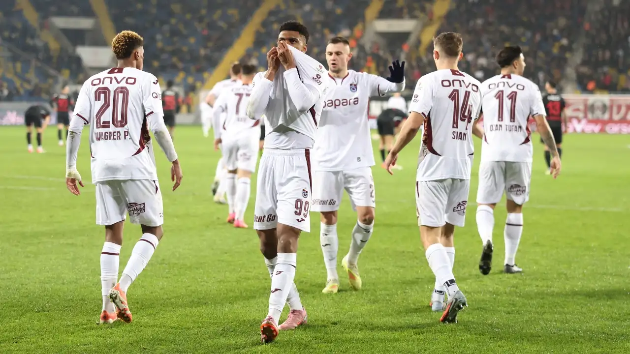 Geçen sezona göre Trabzonspor, ilk yarıyı yükselişle tamamladı