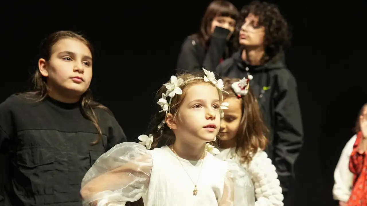 Trabzon’da çocuklar sahneyle büyüyor: Drama eğitimi yoğun ilgi görüyor