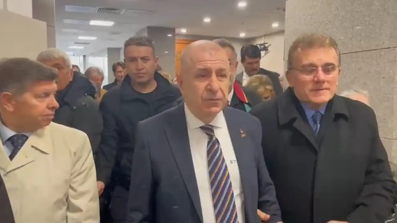 Ümit Özdağ, 'Cumhurbaşkanına hakaret' suçundan yargılandığı davada beraat etti