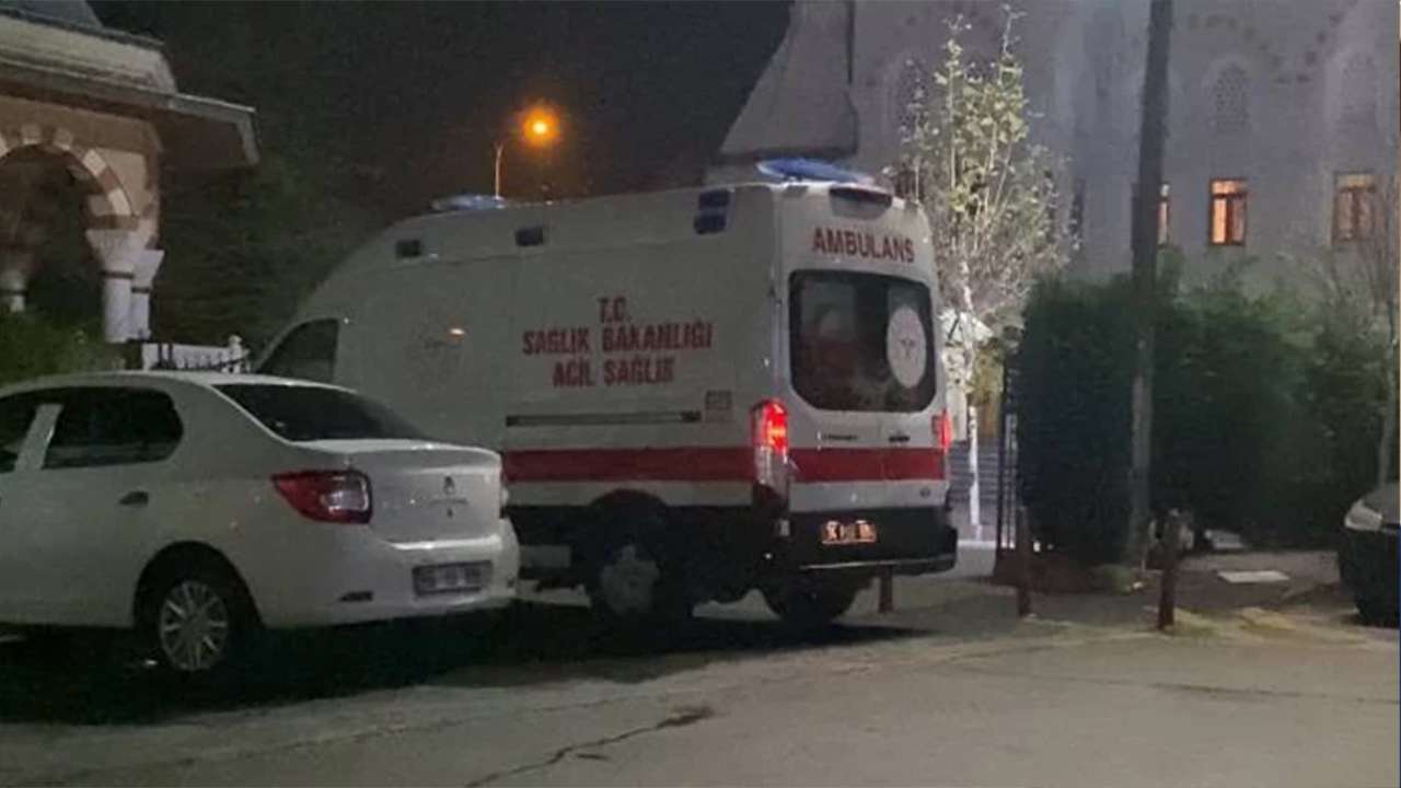 Cami tuvaletinde erkek cesedi bulundu