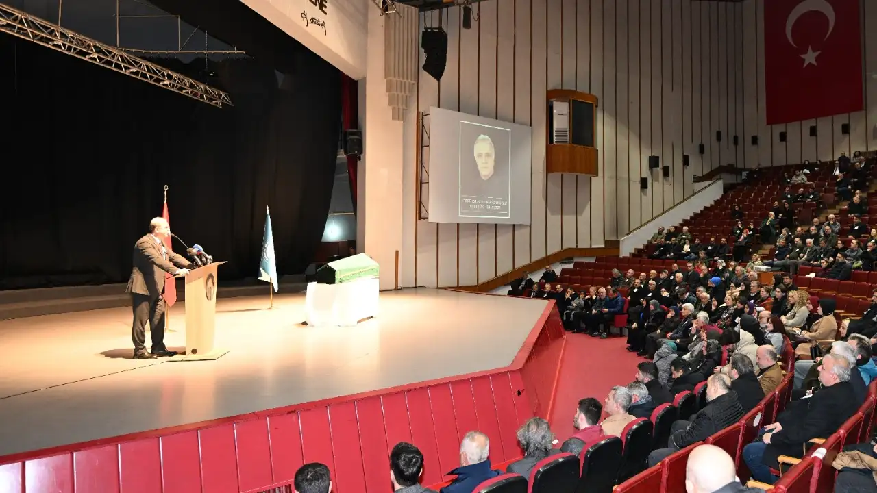 Prof. Dr. Mustafa Köseoğlu için KTÜ'de tören düzenlendi