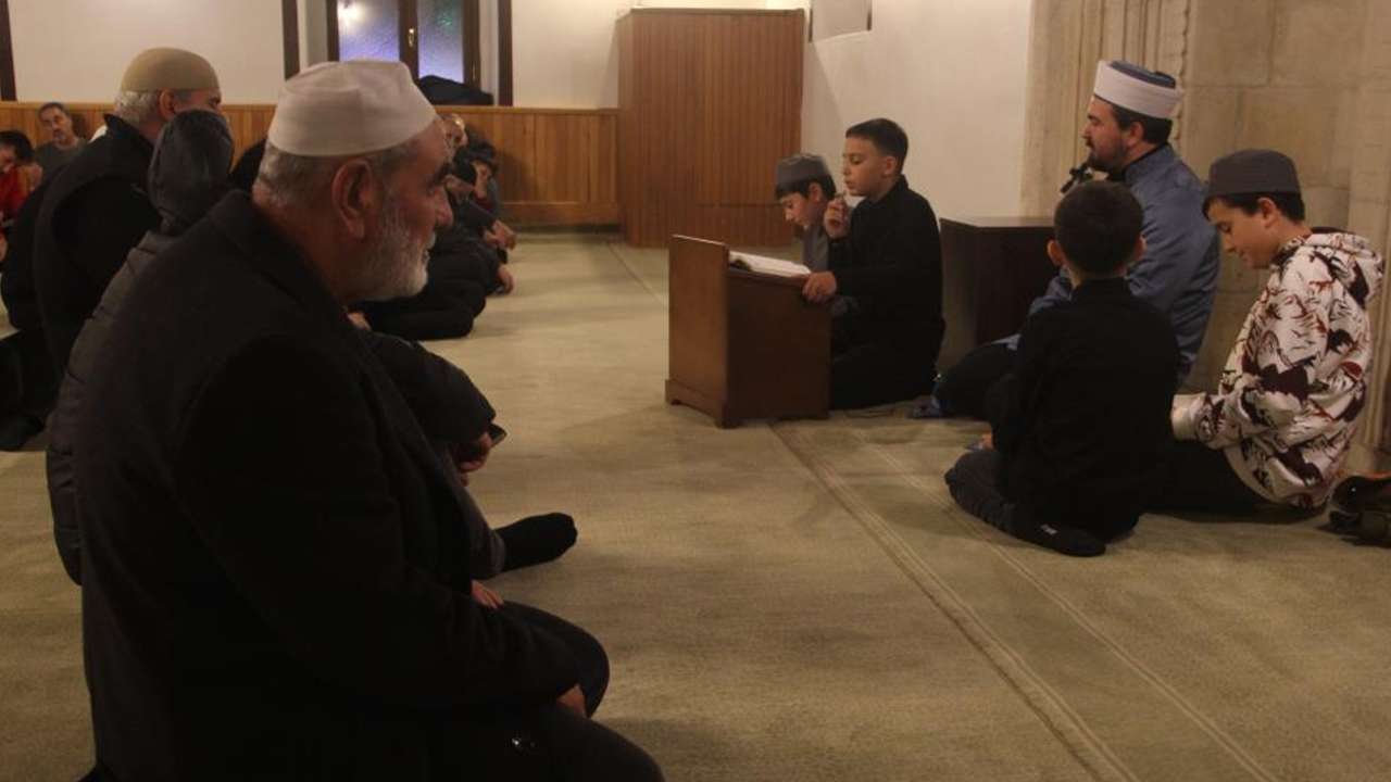 Regaip kandili Ordu'da dualarla karşılandı