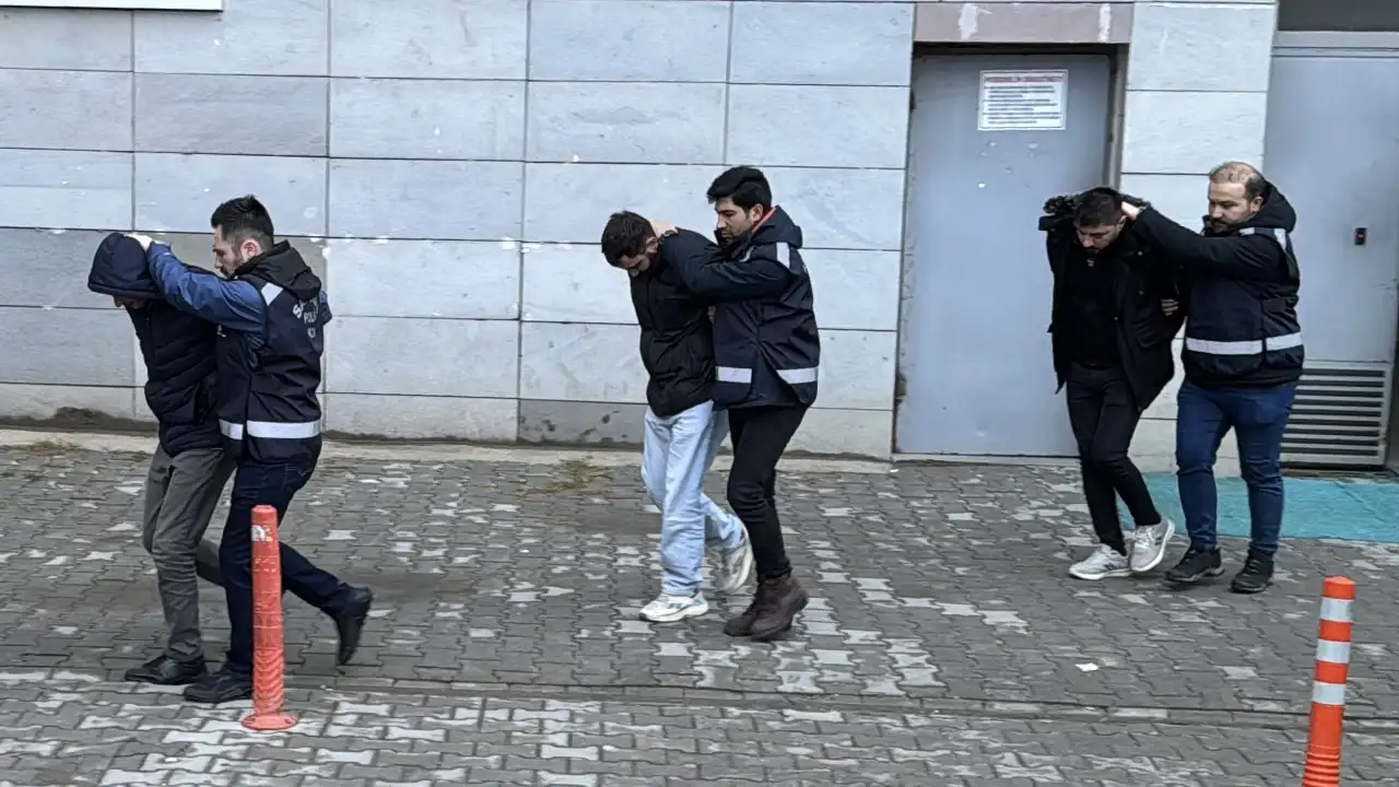 Samsun’da kaçak tütün operasyonu: 4 şüpheli adliyede