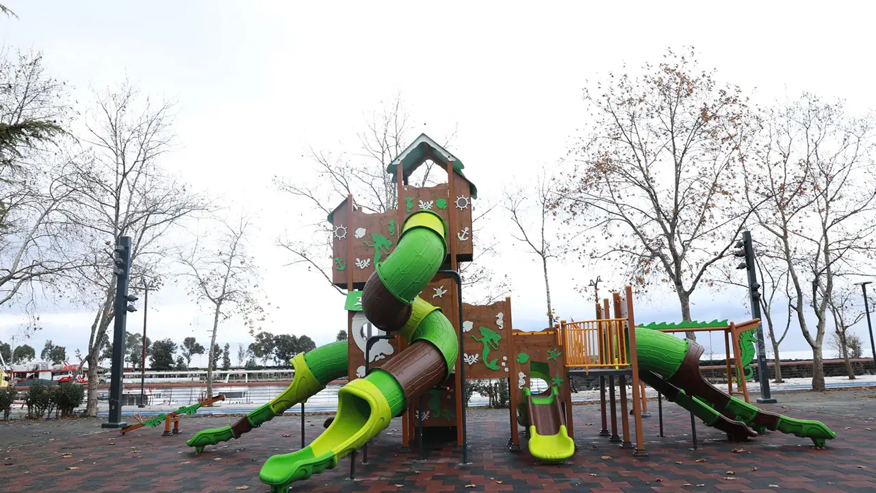 Akçaabat’a 6 yılda 40 çocuk parkı kazandırıldı