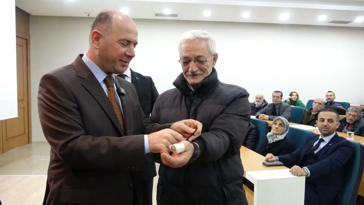 Türkiye'de bir ilk: Giresun'da yaşlılar akıllı bileklikle tek merkezden takip edilecek