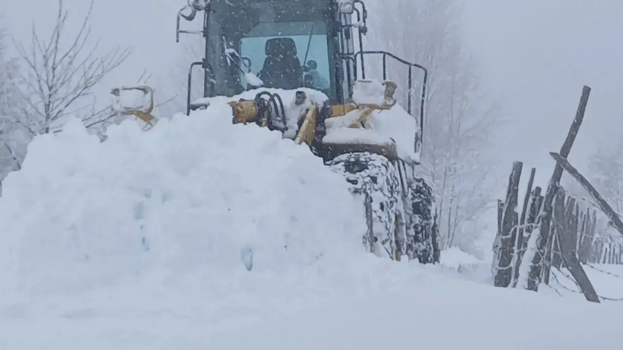 Trabzon'da kar alarmı: Ekipler teyakkuzda