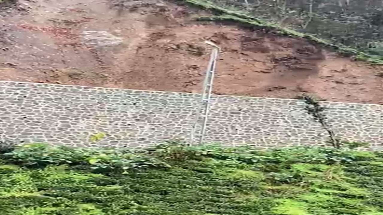 Bölgemizde yağışlar sonrası heyelan kameralara yansıdı