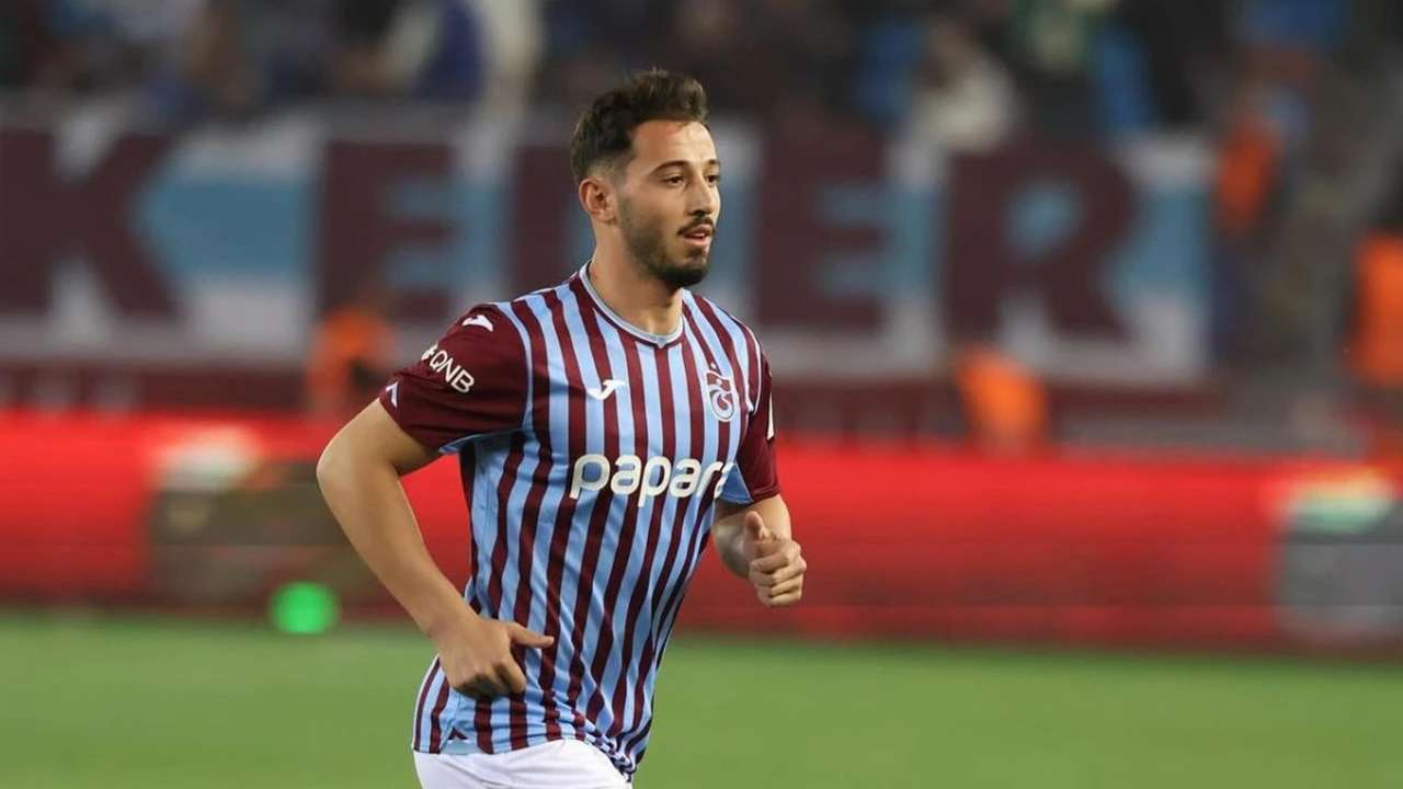 Trabzonspor'da yollar ayrılıyor: Transfer görüşmesi için Konya'ya gitti